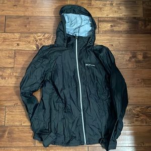 Women’s Columbia raincoat size large